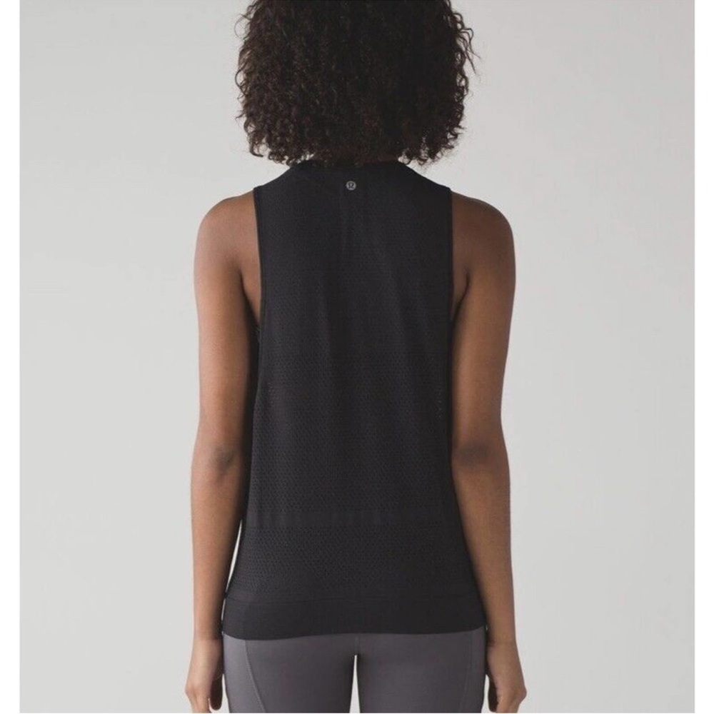 Lululemon Breeze By Muscle Tank In black size S